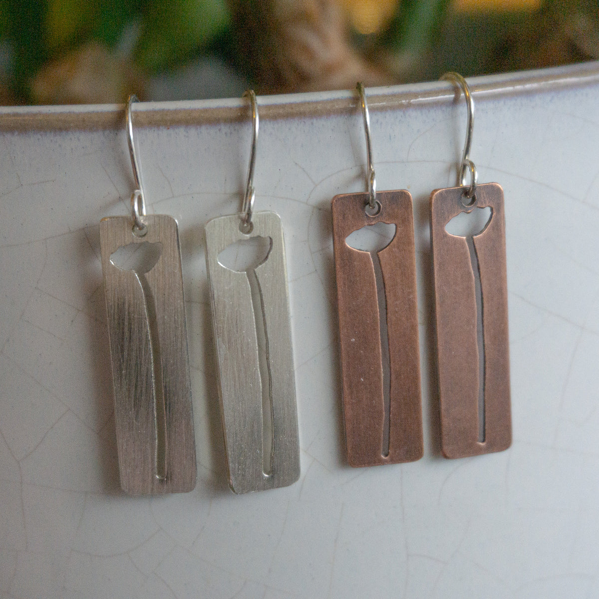 Cutout Poppy Earrings